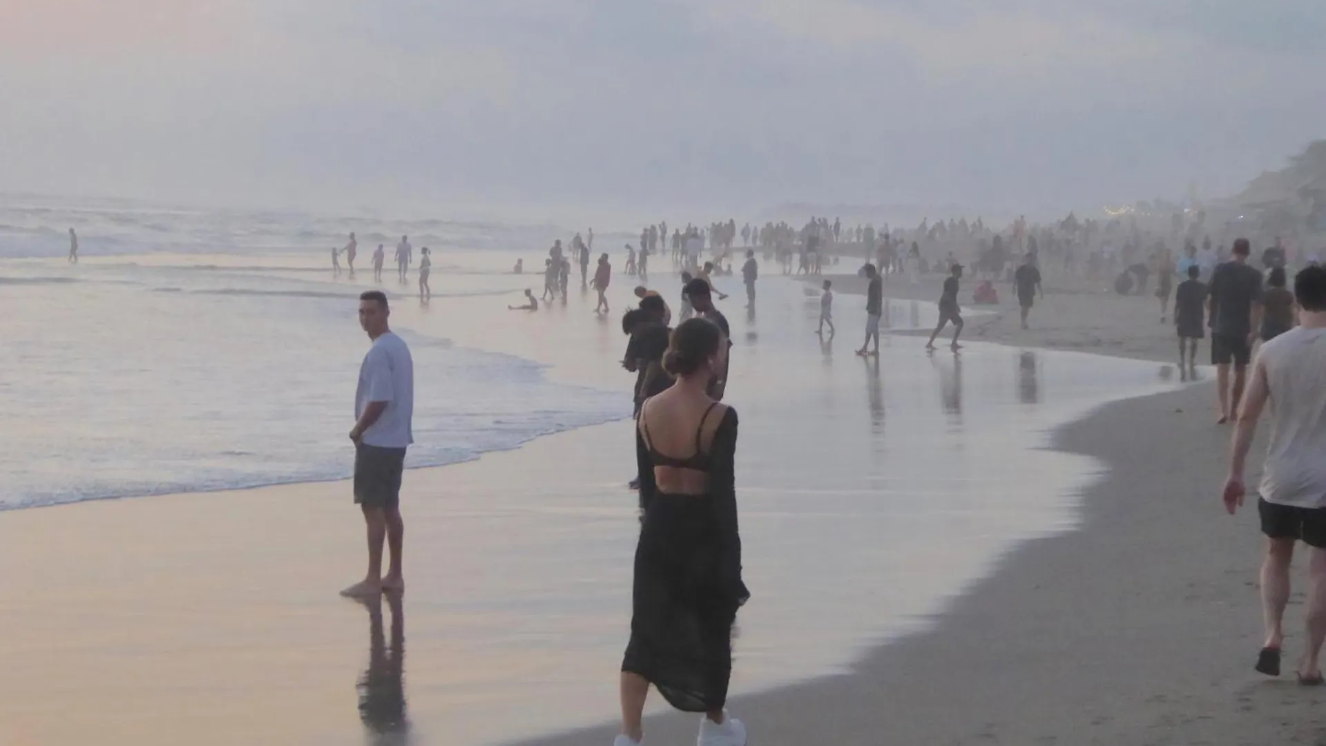 Bali Luxe Villa Beachfront Rooftop Sunsets Canggu