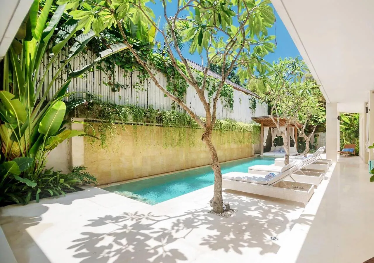 Bali Luxe Villa Beachfront Rooftop Sunsets Canggu 0*,  Indonesien