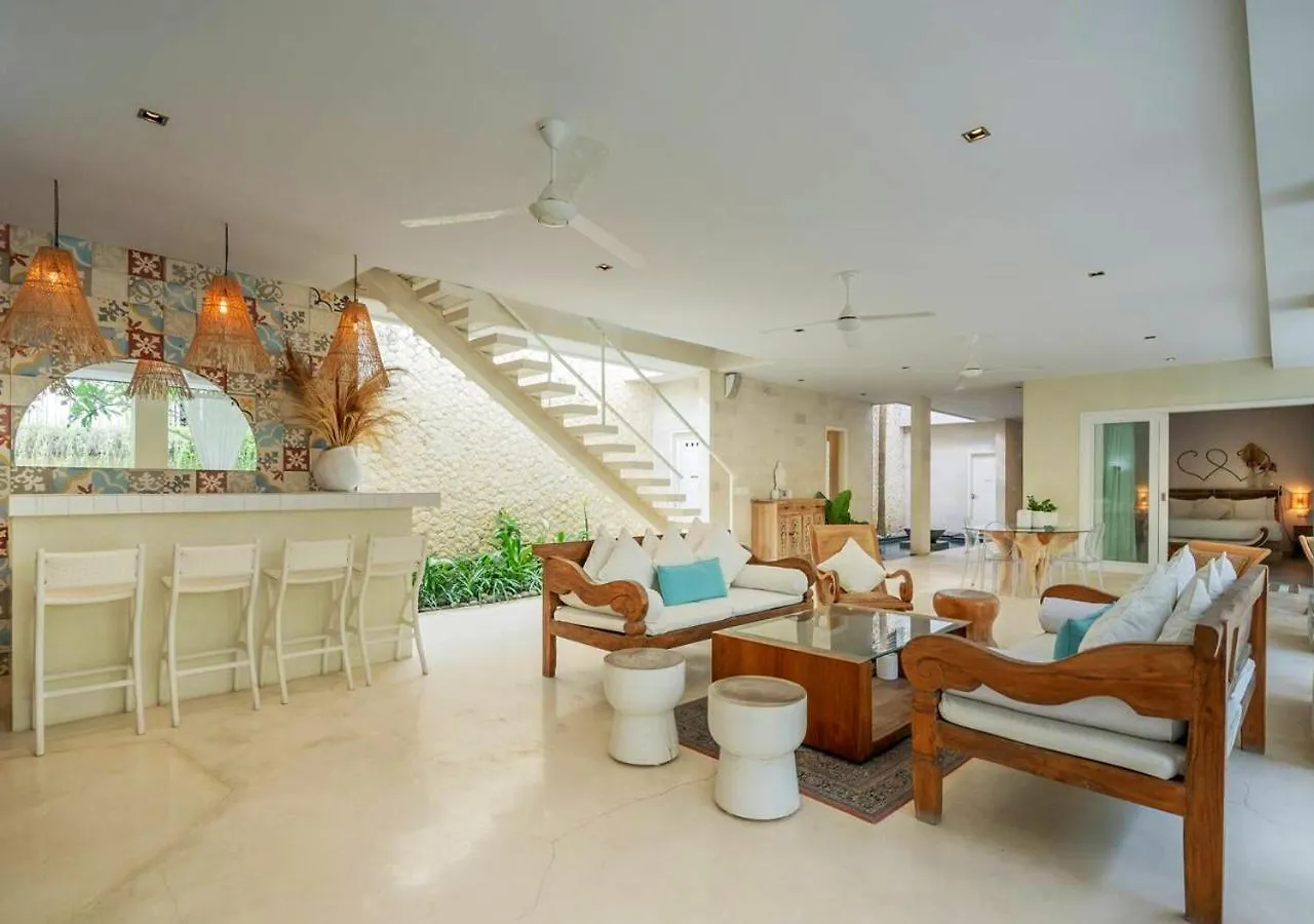 Bali Luxe Villa Beachfront Rooftop Sunsets Canggu 0*,