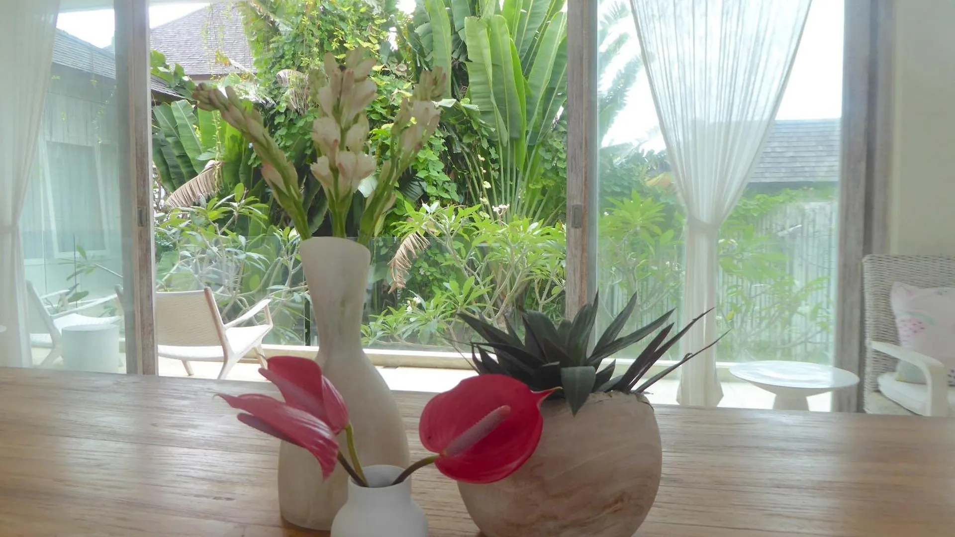 Bali Luxe Villa Beachfront Rooftop Sunsets Canggu