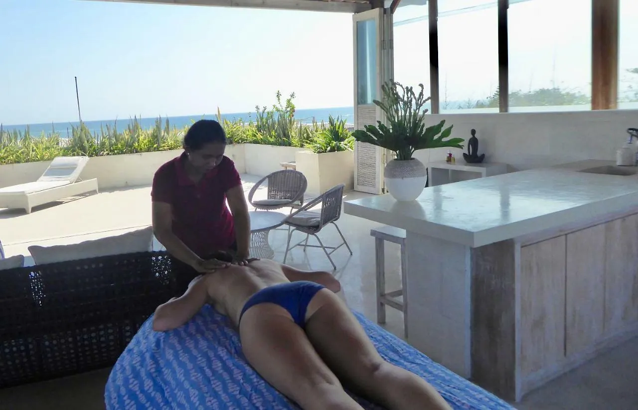 Bali Luxe Villa Beachfront Rooftop Sunsets Canggu 0*,  Indonesien